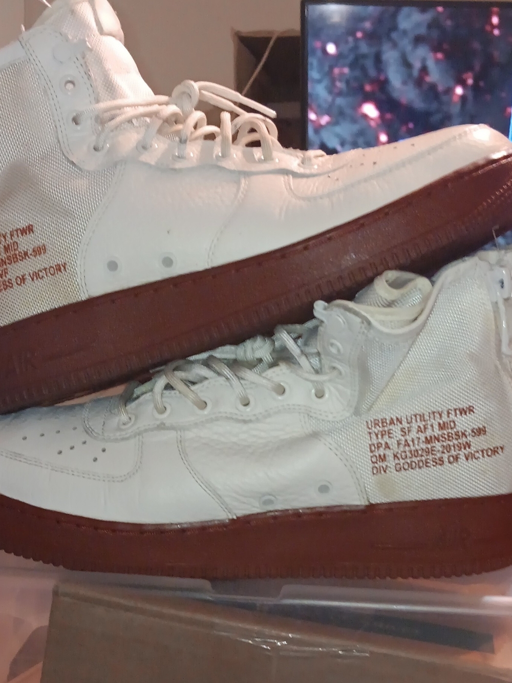 Nike Men's White High-Top Sneakers with Maroon Midsole
